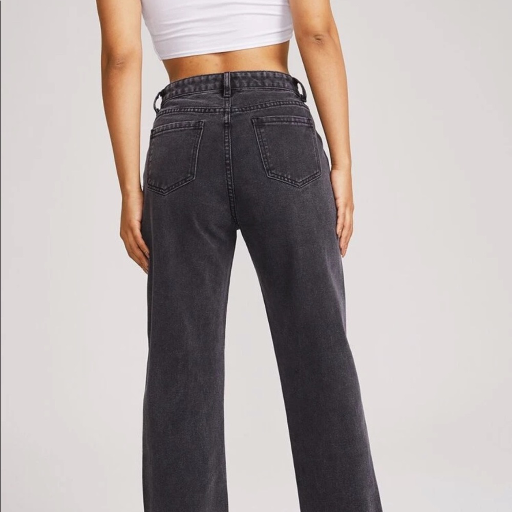 Ripped boyfriend jeans - Picture 3 of 3